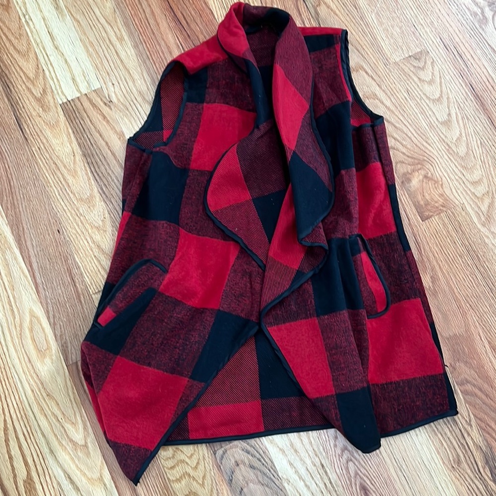Size L Buffalo check sleeveless cardigan